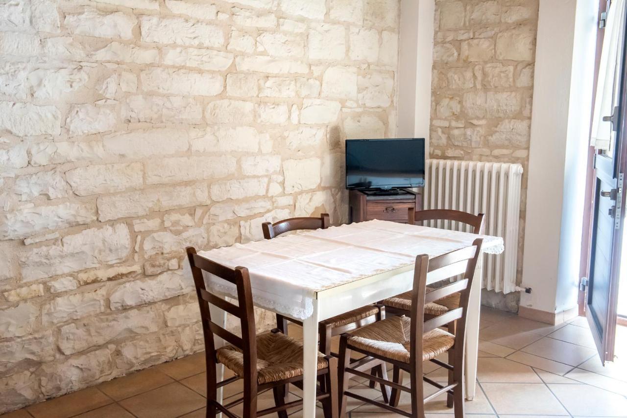 S19 - Sirolo, Bilocale In Pietra Del Conero Appartement Buitenkant foto