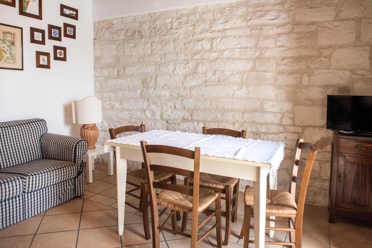 S19 - Sirolo, Bilocale In Pietra Del Conero Appartement Buitenkant foto