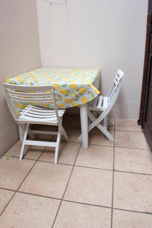 S19 - Sirolo, Bilocale In Pietra Del Conero Appartement Buitenkant foto